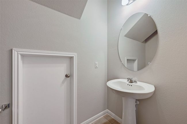 1409 Bedlington Ln, Condo with 3 bedrooms, 3 bathrooms and 2 parking in Austin TX | Image 14