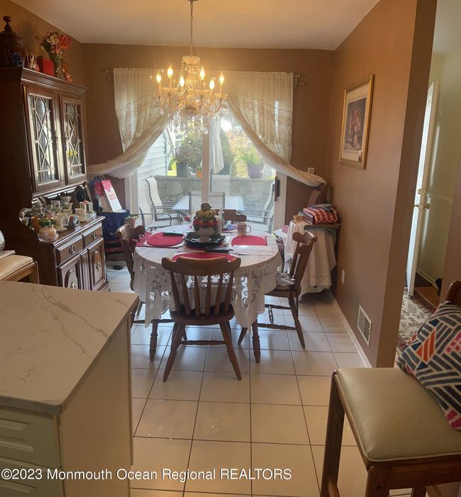 21 Bayowski Road, For Sale in West Orange Zoocasa