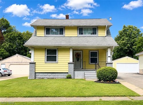 180 Clarencedale Ave, Youngstown, OH, 44512-1212 | Card Image