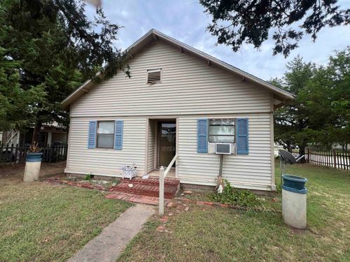 626 S 7th St, Arkansas City, KS, 67005-3113 | Card Image