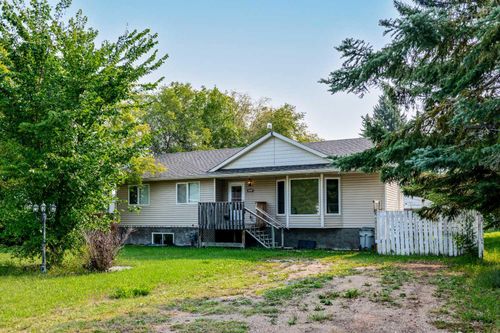 402 Queen St, Chauvin, AB, T0B0V0 | Card Image