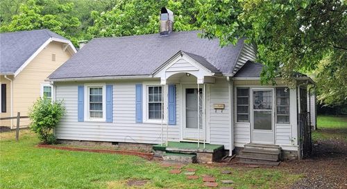 923 Rosewood Pl, High Point, NC, 27262-3339 | Card Image