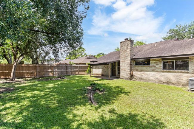 Large fenced backyard | Image 25