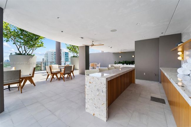 2005 - 2678 Tigertail Ave, Condo with 2 bedrooms, 2 bathrooms and null parking in Coconut Grove FL | Image 16