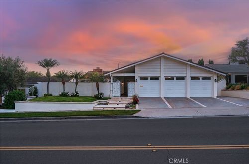 1529 Keel Dr, Corona del Mar, CA, 92625-1243 | Card Image