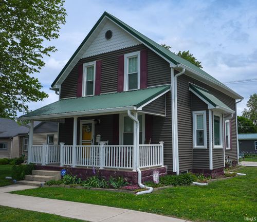 727 S Monticello St, Winamac, IN, 46996 | Card Image