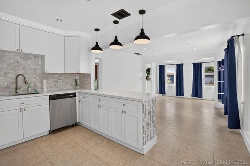 2427 Harding St, Hollywood, FL, 33020-2348 | Card Image