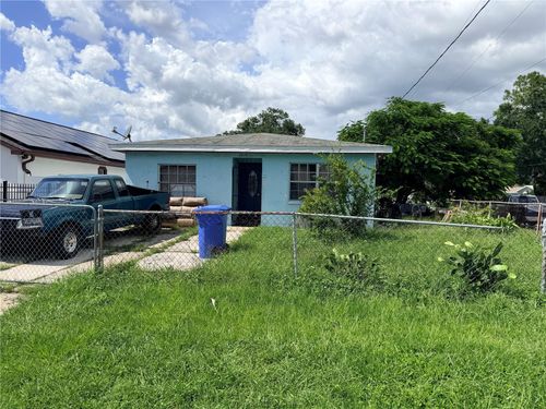 3915 W Broad St, TAMPA, FL, 33614-2623 | Card Image
