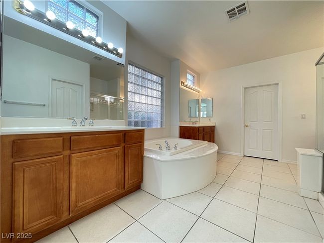 1581 Boundary Peak Way, House other with 5 bedrooms, 3 bathrooms and null parking in Las Vegas NV | Image 22