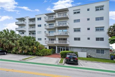 505 - 9700 E Bay Harbor Dr, Condo with 1 bedrooms, 1 bathrooms and null parking in Bay Harbor Islands FL | Image 1