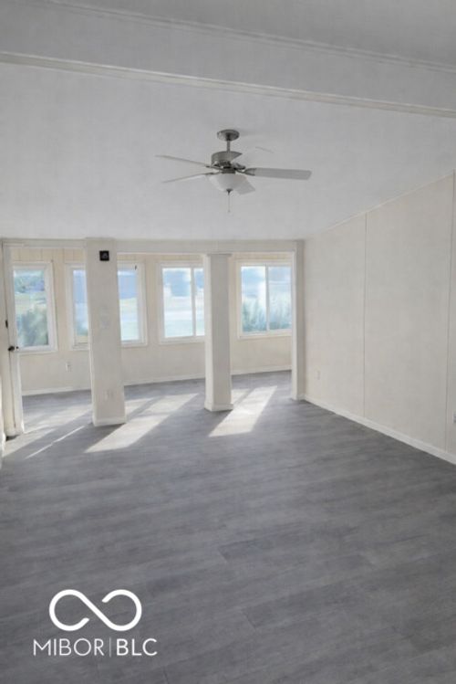 384 Honey Locust Pl, North Vernon, IN, 47265-9059 | Card Image