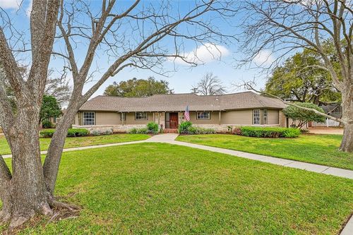 437 Delaine Dr, Corpus Christi, TX, 78411-1644 | Card Image