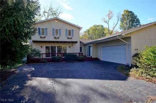 1676 Jersey St, Lake Milton, OH, 44429-9706 | Card Image