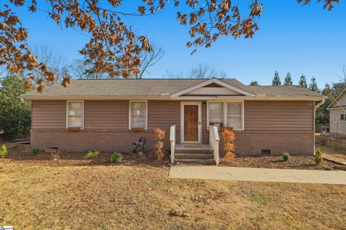 103 Fairlane Cir, Greenville, SC, 29607-3806 | Card Image