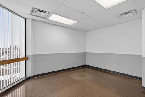 ste-305-300 W Washington Ave, Jackson, MI, 49201-2177 | Card Image