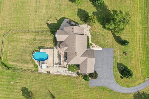 5139 Sugar Creek Ct, Elkhorn, WI, 53121 | Card Image