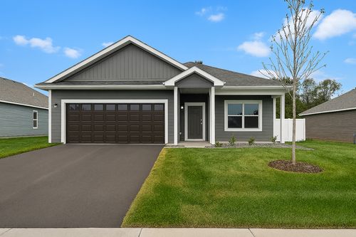 8472 Walnut St, Clear Lake, MN, 55319-7516 | Card Image