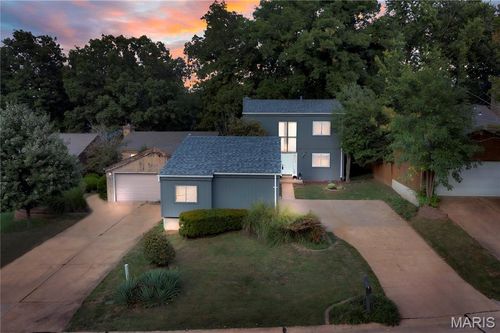 954 Barcroft Woods Ct, Manchester, MO, 63021-6912 | Card Image