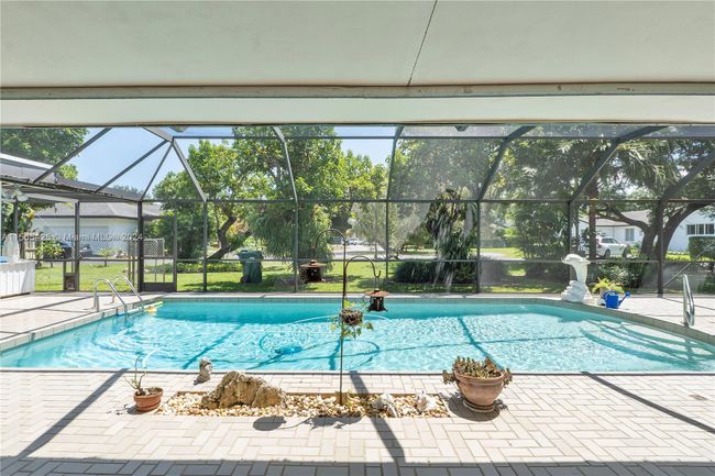 16715 Sw 80th Ave, House other with 4 bedrooms, 3 bathrooms and null parking in Palmetto Bay FL | Image 28