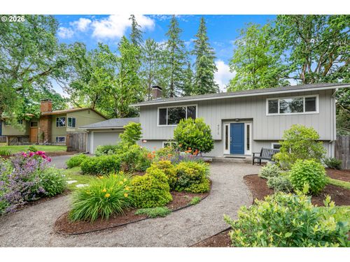 4210 Se Cardinal St, Milwaukie, OR, 97267-1640 | Card Image