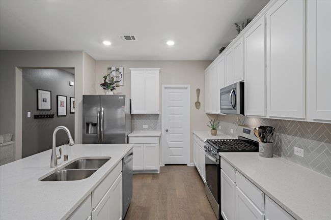 2576 Russell St, House other with 4 bedrooms, 2 bathrooms and null parking in Crandall TX | Image 15