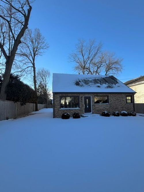 830 Deerfield Rd, Highland Park, IL, 60035-3518 | Card Image