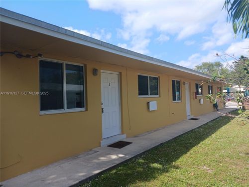 apt-3-26 Se 3rd Ter, Dania Beach, FL, 33004-4161 | Card Image