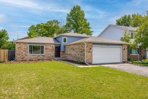 166 N Canyon Dr, Bolingbrook, IL, 60490-1526 | Card Image