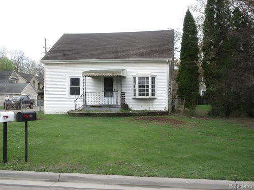 18841 Lathers St, Livonia, MI, 48152-3732 | Card Image