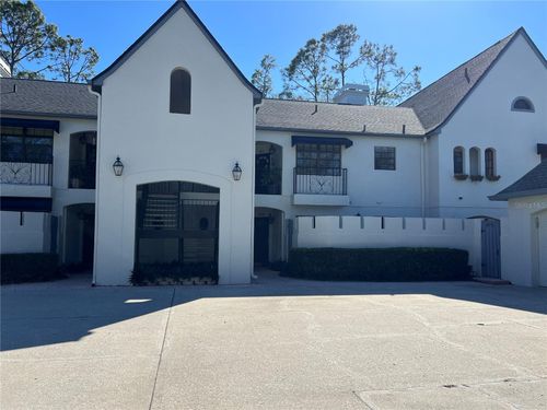 18714-18714 Wimbledon Cir, Lutz, FL, 33558-5317 | Card Image