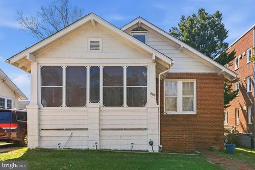 2628 Langston Blvd, ARLINGTON, VA, 22201-4051 | Card Image