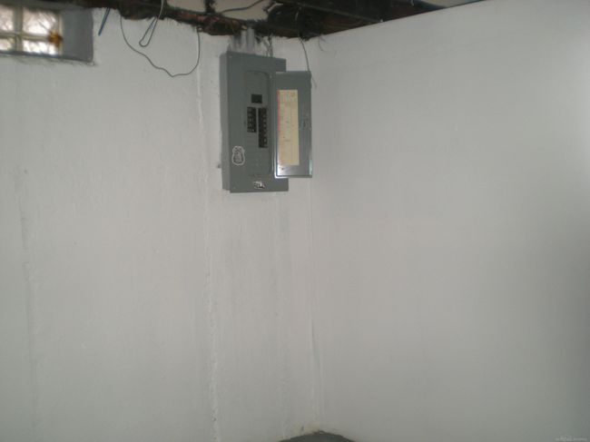 Office or storage area | Image 12