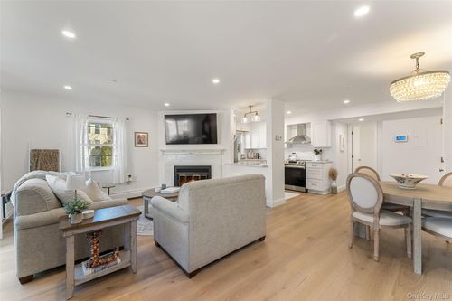 apt-302-36 Greenridge Ave, White Plains, NY, 10605-1222 | Card Image