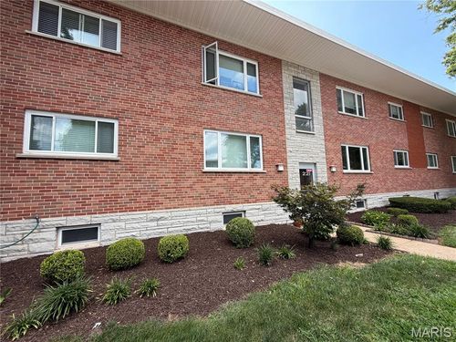 1n-221 Monclay Ct, Saint Louis, MO, 63122-4226 | Card Image