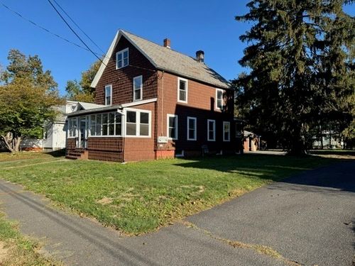 35 Shattuck St, Greenfield, MA, 01301-1903 | Card Image