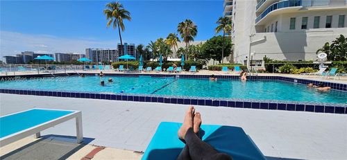 322-3800 S Ocean Dr, Hollywood, FL, 33019-2916 | Card Image