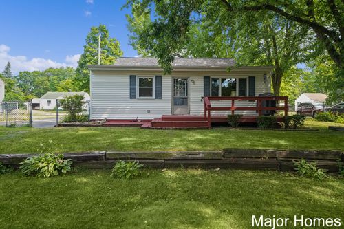 228 Leroy St Sw, Wyoming, MI, 49548-4220 | Card Image