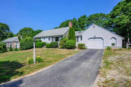 295 Westwind Cir, Osterville, MA, 02655-1367 | Card Image