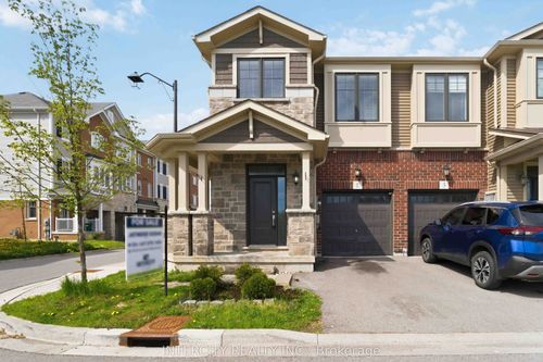 1 Pelican Lane, Hamilton, ON, L8K0A4 | Card Image