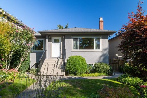 2743 Kitchener St, Vancouver, BC, V5K3E2 | Card Image