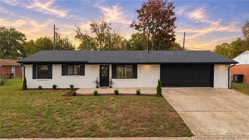 647 Spicewood Dr, Clarksville, IN, 47129-1269 | Card Image