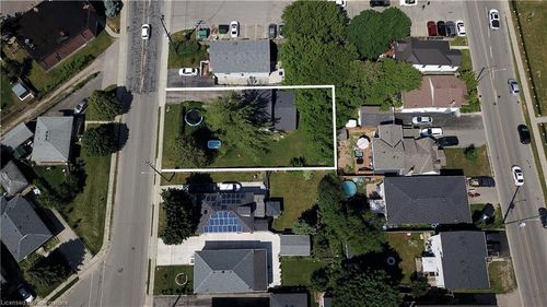 13 Brooklyne Rd, Cambridge, ON, N1R1C4 | Card Image