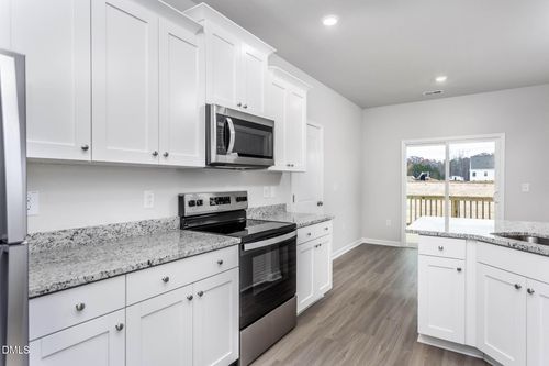 10707 Farmall Dr, Middlesex, NC, 27557-8695 | Card Image