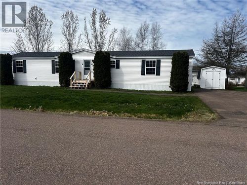 18 Anemone St, Moncton, NB, E1H2R7 | Card Image