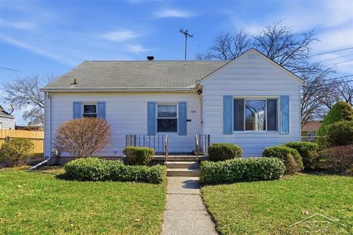 3316 Court St, Saginaw, MI, 48602-3436 | Card Image