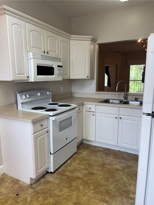 b-8838 Coral Palms Ct, KISSIMMEE, FL, 34747-1455 | Card Image
