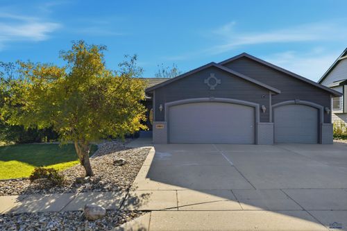 4905 Charmwood Dr, Rapid City, SD, 57701-6536 | Card Image