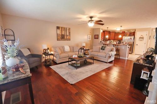 8901 Wynnfield Drive, Evansville, IN, 47725 | Card Image
