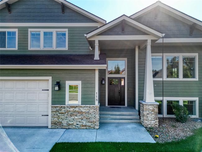 Front of Home | Image 4