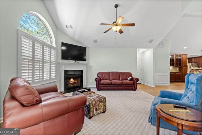 406 Kenley Ct, Condo with 2 bedrooms, 2 bathrooms and 2 parking in McDonough GA | Image 5